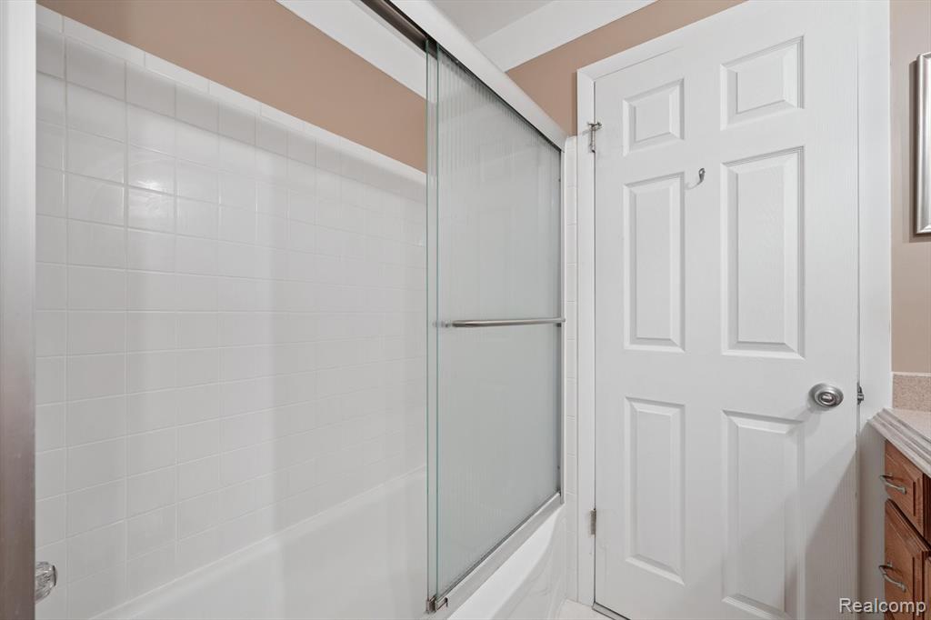 14240 Stratford Street, Riverview, MI 48193 — Photo 17