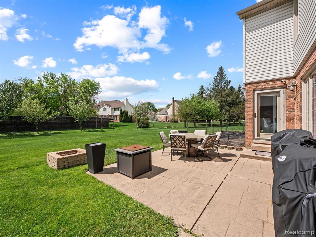 944 BRAHMS, Troy, MI 48085 — Photo 37