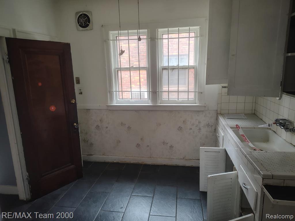 17312 Indiana Street, Detroit, MI 48221 — Photo 14