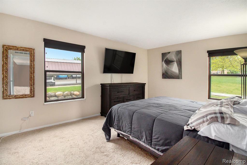 61216 GREENWOOD Drive, South Lyon, MI 48178 — Photo 12