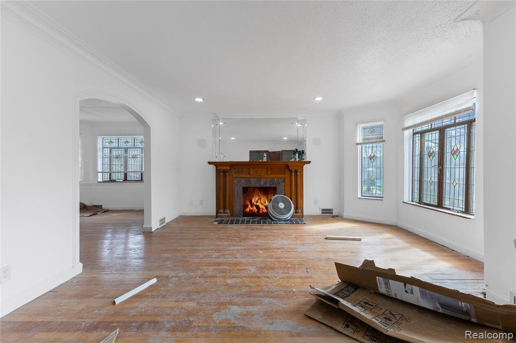 4002 W Buena Vista Street, Detroit, MI 48238 — Photo 2