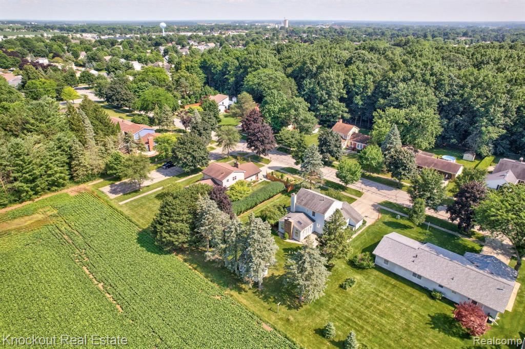 858 Zehnder Drive, Frankenmuth, MI 48734 — Photo 55