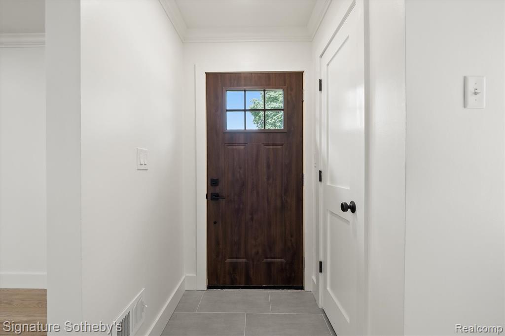4235 Sheridan Drive, Royal Oak, MI 48073 — Photo 4