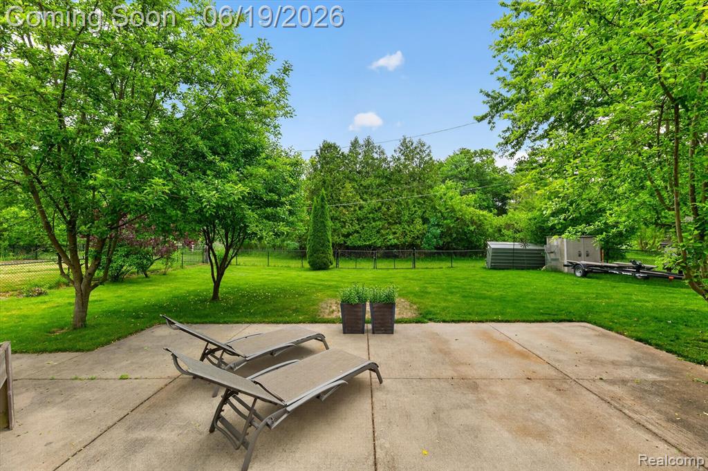 9259 Silverside, South Lyon, MI 48178 — Photo 34