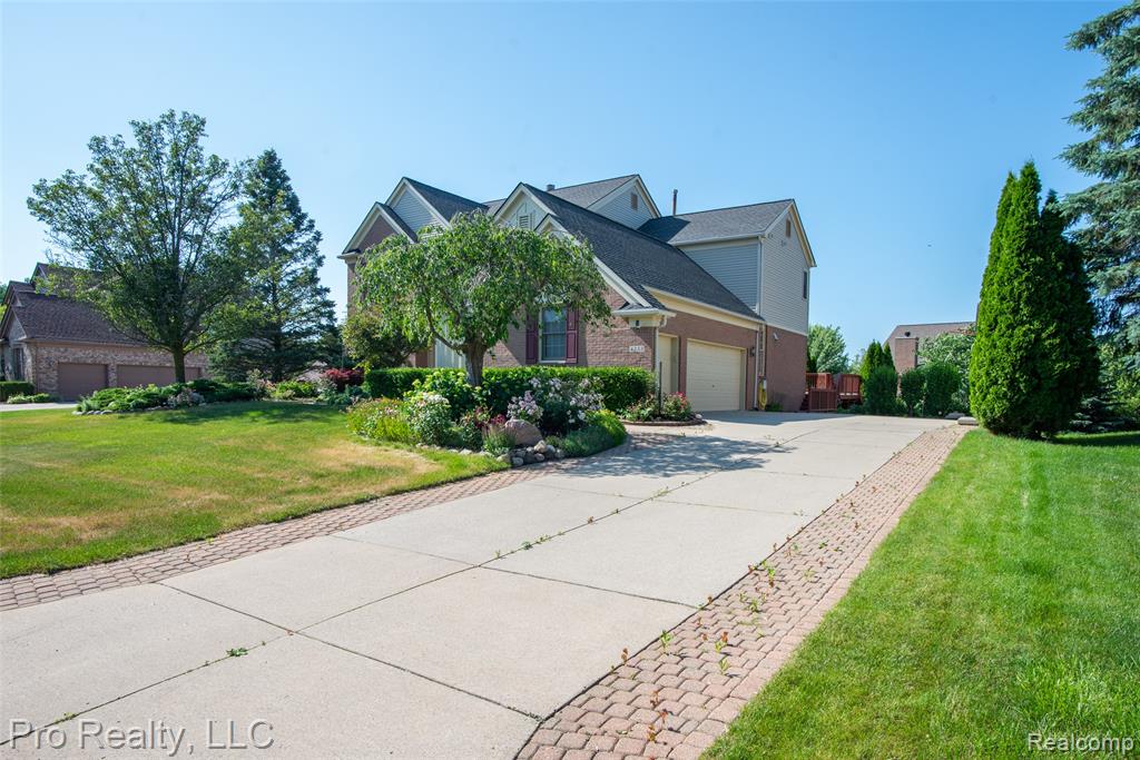 4233 Holly Lane, Rochester, MI 48306 — front exterior