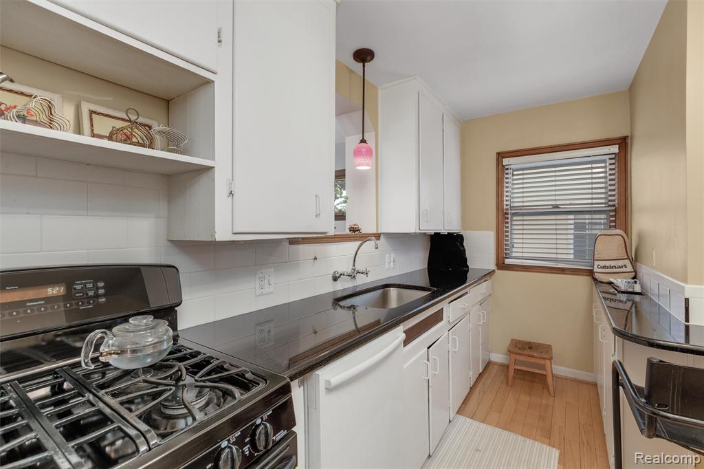 515 S Wilson Avenue, Royal Oak, MI 48067 — Photo 7