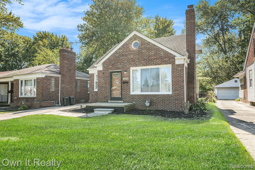 21138 Huntington Avenue, Harper Woods, MI 48225 — Photo 3