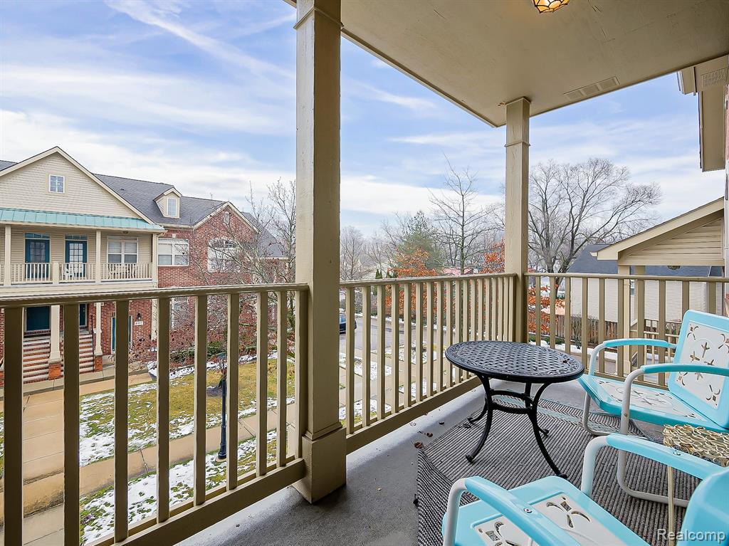 406 Old Pine Way, Walled Lake, MI 48390 — Photo 22