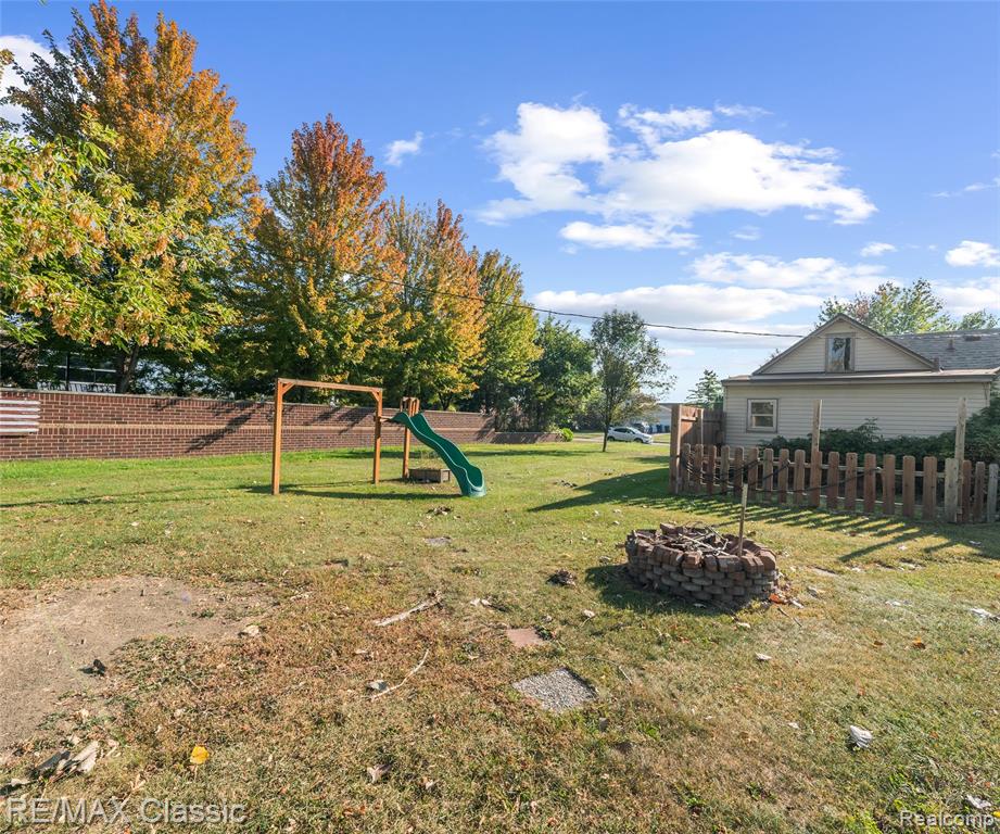 2185 Oakview Drive, Canton, MI 48187 — Photo 40