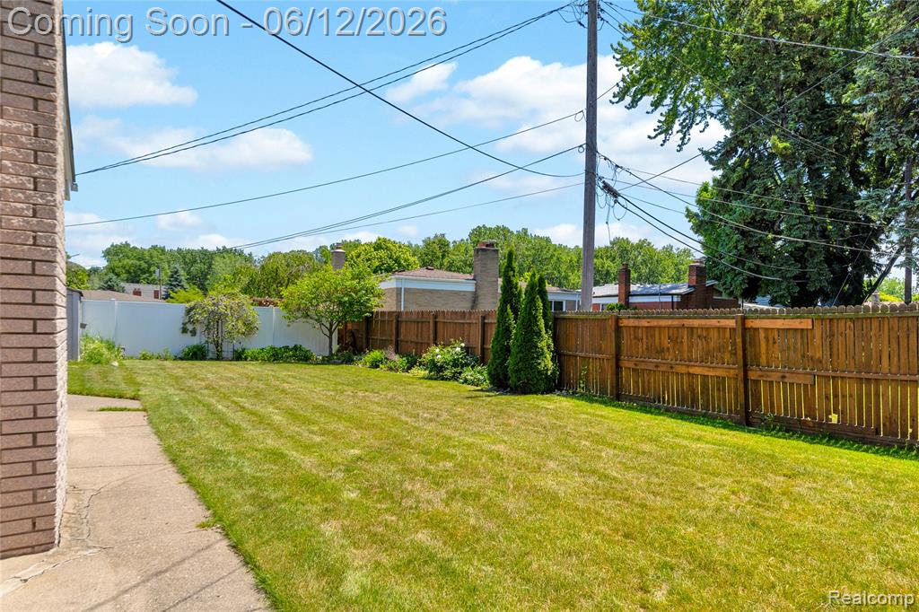 4840 Iowa Drive, Warren, MI 48092 — Photo 19