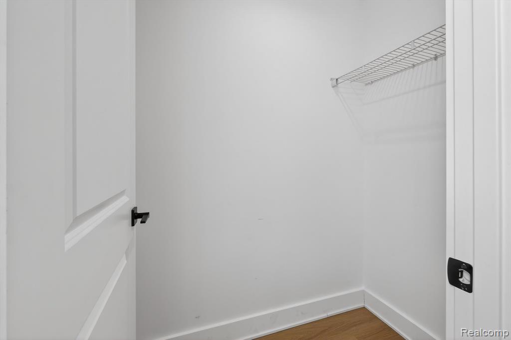 54609 Brenda Drive, Macomb, MI 48042 — Photo 24