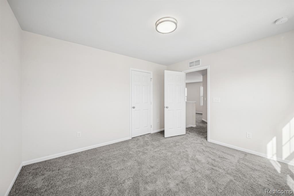 725 Knollwood Bend, Chelsea, MI 48118 — Photo 23