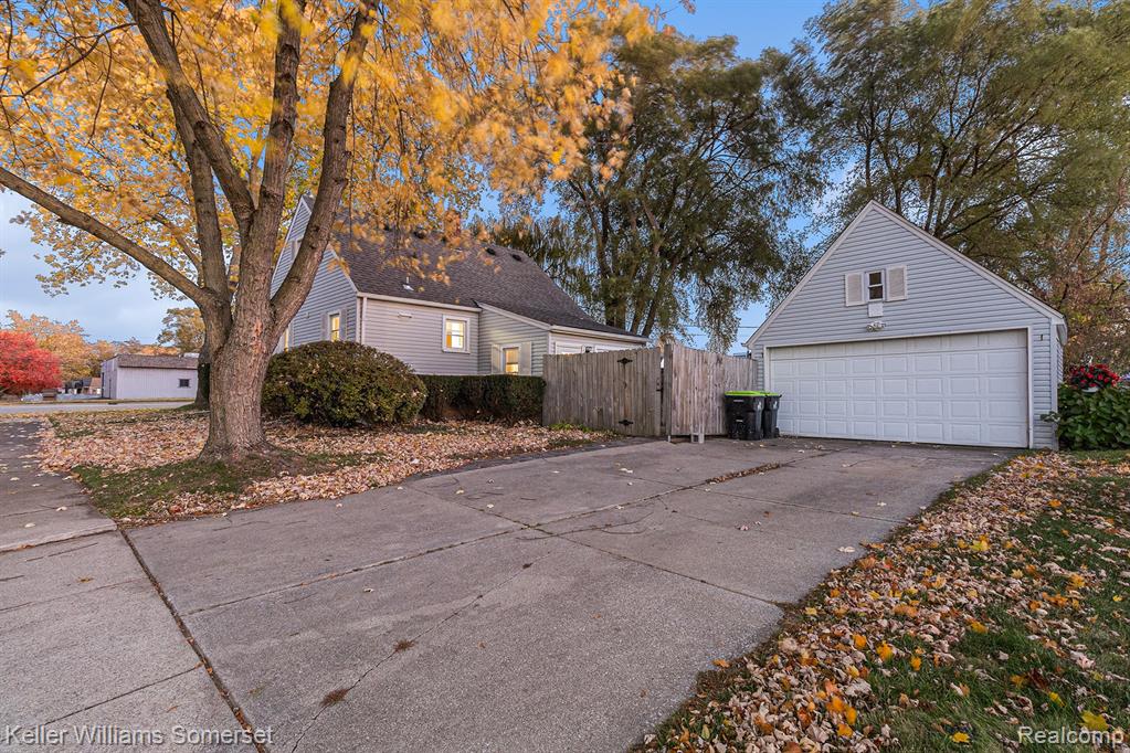 1571 Baldwin Avenue, Pontiac, MI 48340 — Photo 3