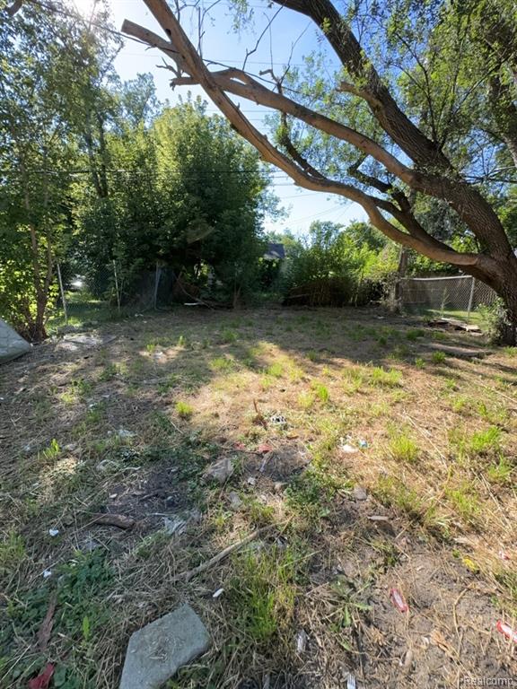 19751 Oakfield Street, Detroit, MI, 48235