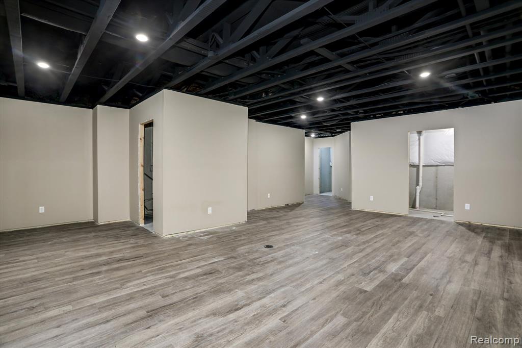 4974 Glenora Drive, Lake Orion, MI — Photo 26