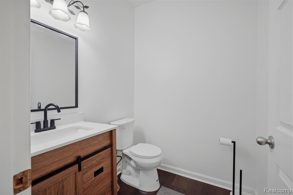 42575 Silverwood Drive, Sterling Heights, MI 48314 — Photo 19