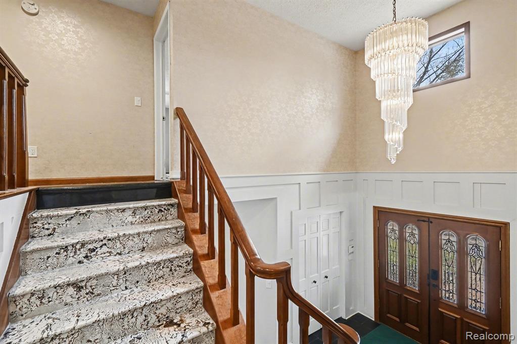 100 N Latson Road, Howell, MI 48843 — Photo 4
