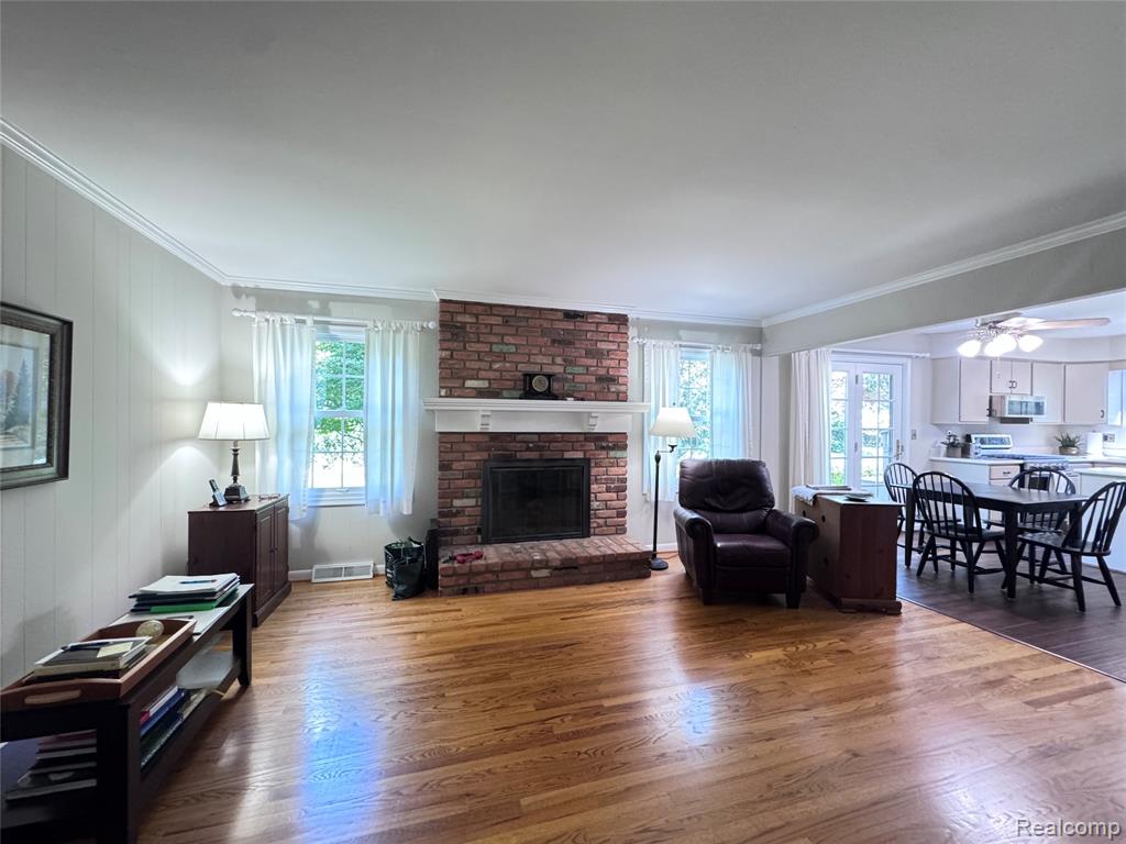 42098 Banbury Road, Northville, MI — Photo 11
