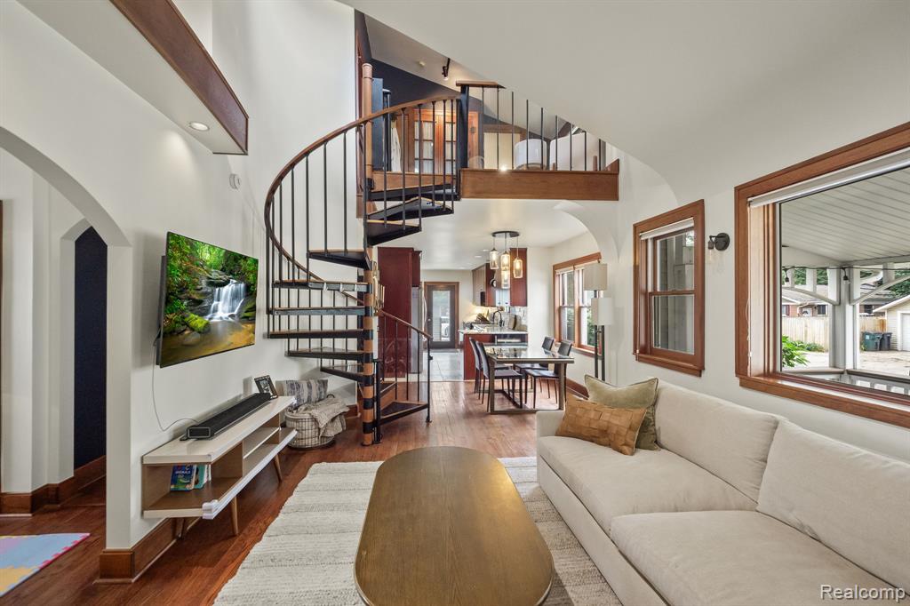 902 E 6th Street, Royal Oak, MI 48067 — Photo 7