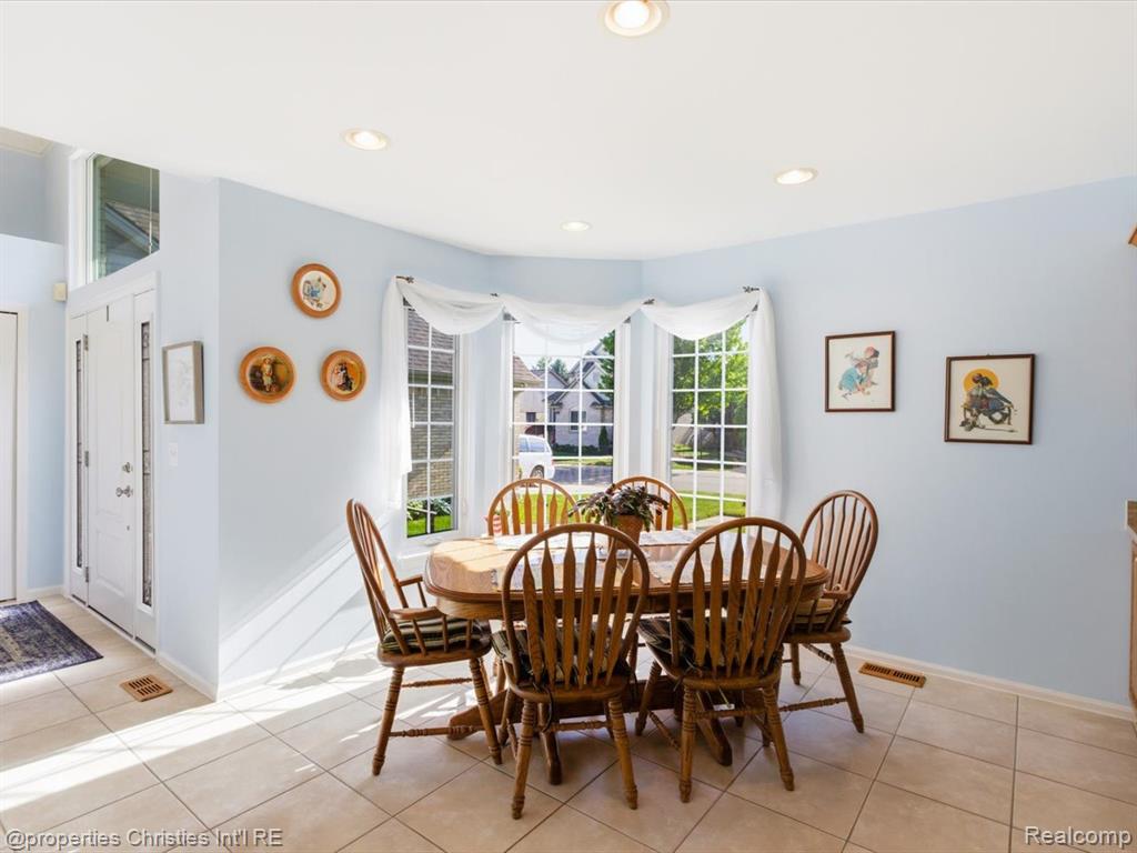 57196 Copper Creek Drive W, Washington, MI — Photo 16