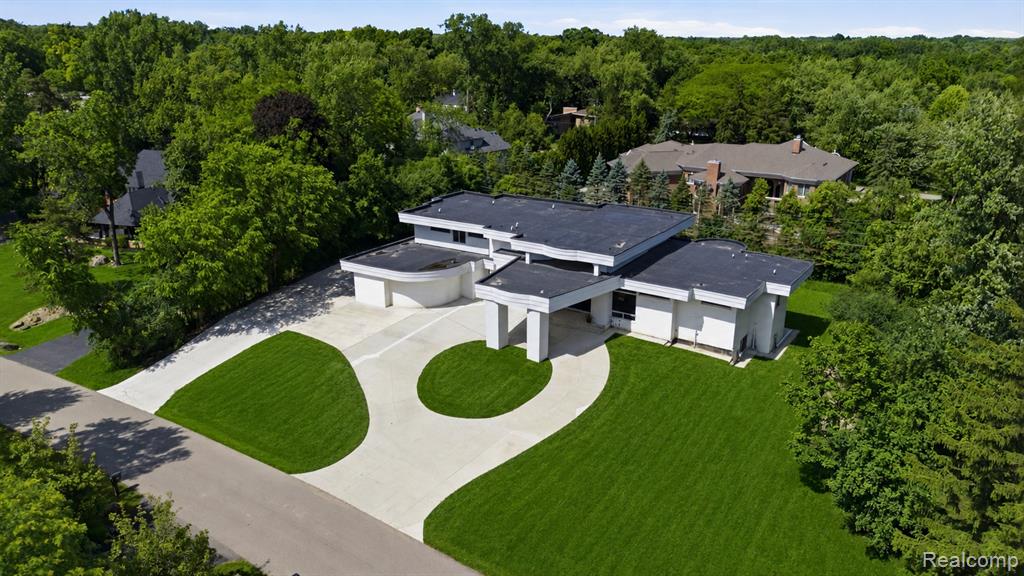 24696 Franklin Park Drive, Franklin, MI 48025 — Photo 88