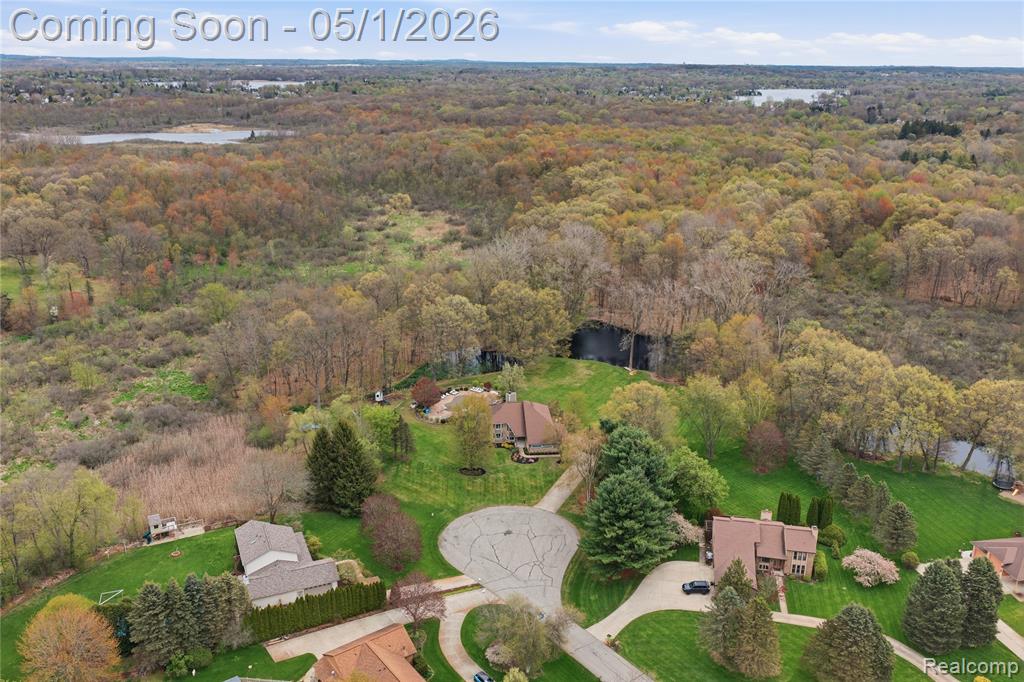 7527 Koby Court, White Lake, MI 48383 — Photo 43