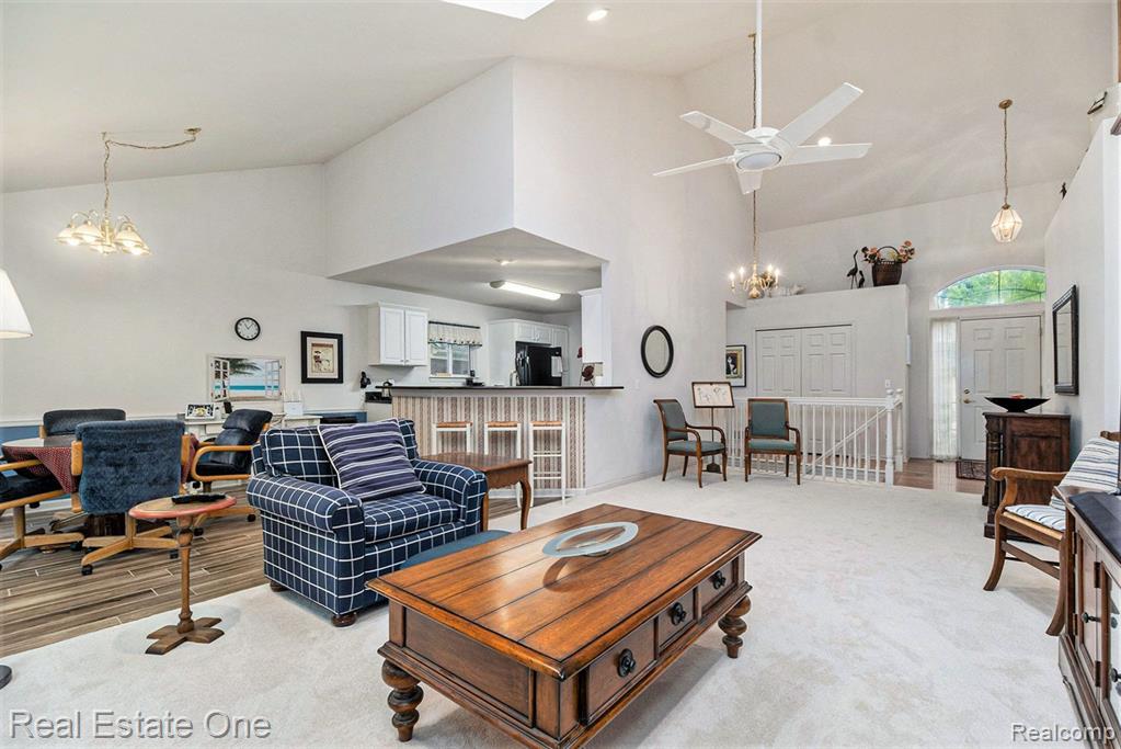 40832 LENOX PARK Drive, Novi, MI 48377 — Photo 7
