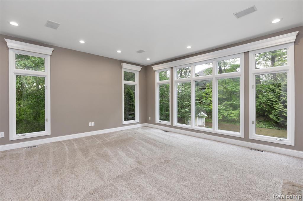 8035 High Point Trail, White Lake, MI — Photo 12