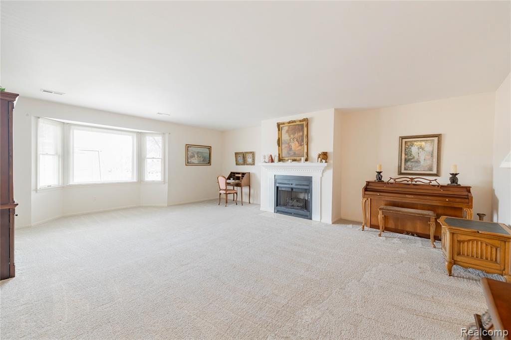 8597 Mathias Drive, 43, Grosse Ile, MI 48138 — Photo 7