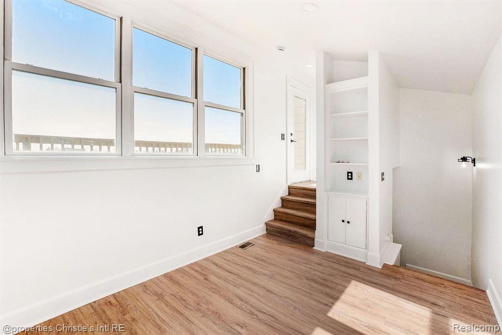8820 JOSEPH CAMPAU Street, 3, Hamtramck, MI 48212 — Photo 11