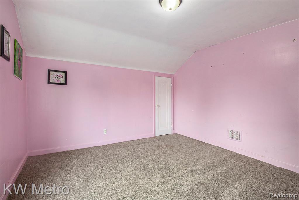 9211 Devonshire Road, Detroit, MI 48224 — Photo 18