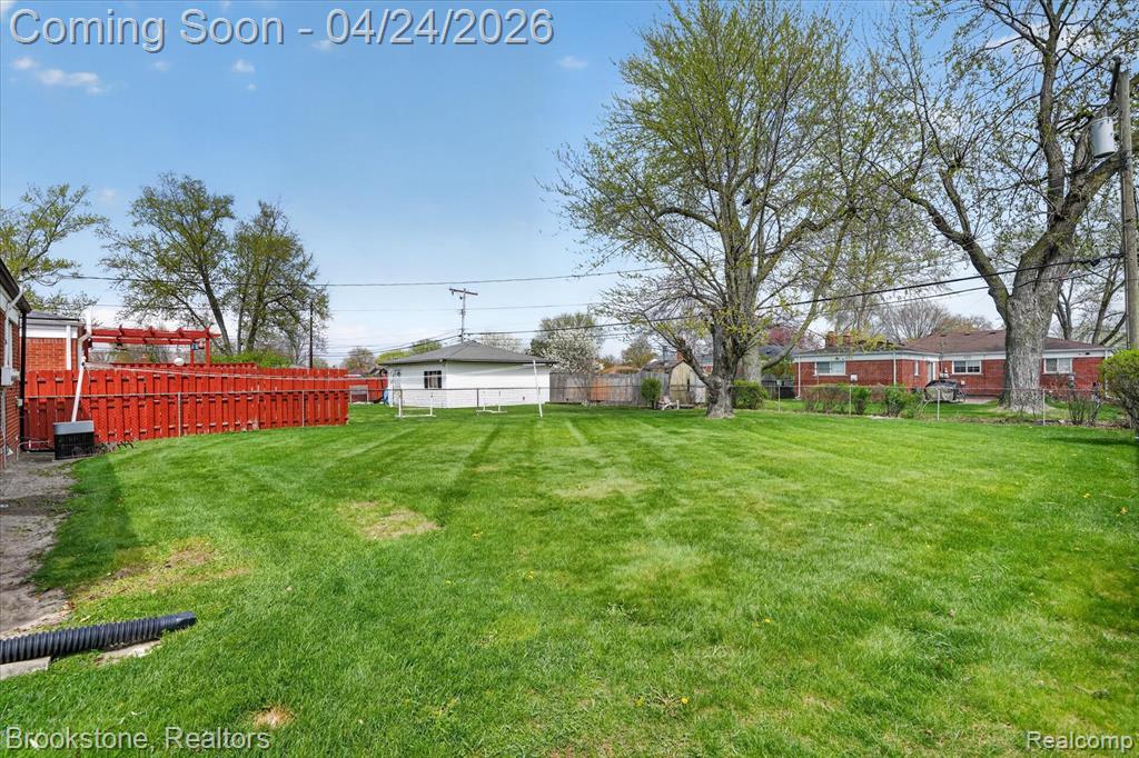 30428 Iroquois Drive, Warren, MI 48088 — Photo 35
