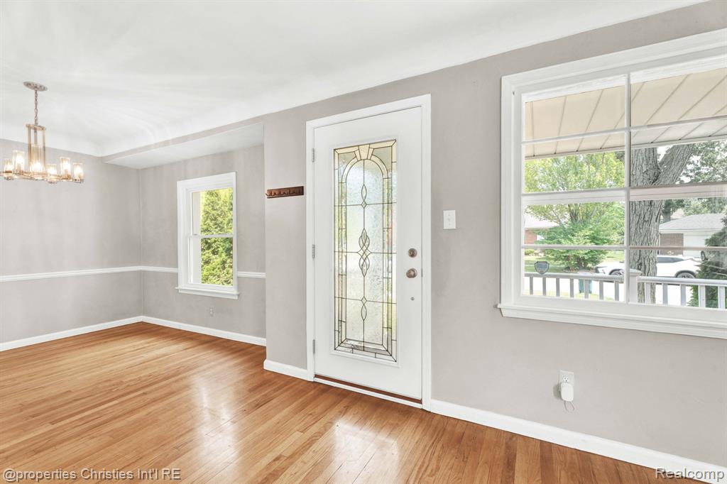 708 S Minerva Avenue, Royal Oak, MI 48067 — Photo 6