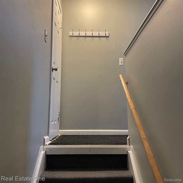 7220 BLUEWATER Drive, Clarkston, MI 48348 — Photo 22