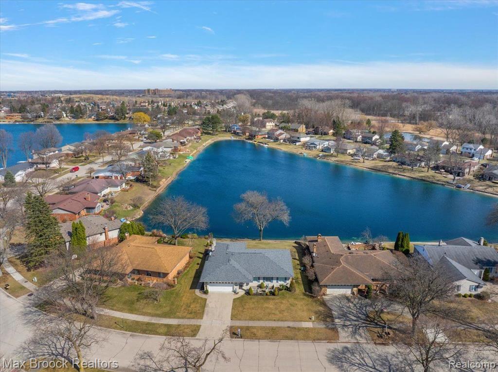 6288 CRESCENT WAY Drive, Troy, MI 48085 — Photo 49