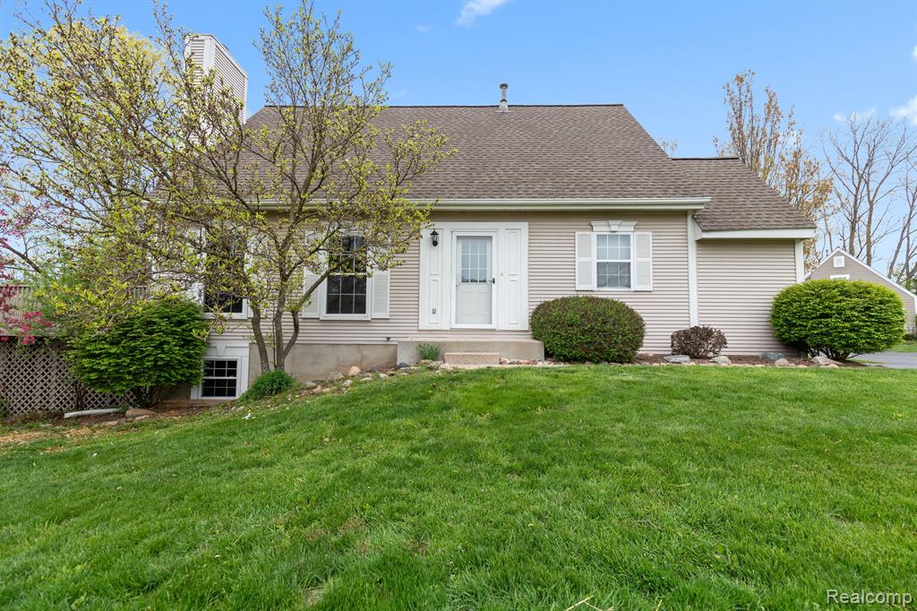 1667 GOLDEN Lane, Ypsilanti, MI 48198 — Photo 26