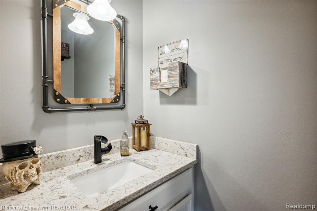 9829 N Canton Center Road, Plymouth, MI 48170 — Photo 16