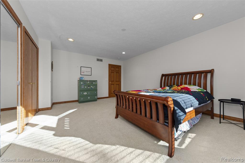 11535 Lancelot Lane, Pinckney, MI 48169 — Photo 63