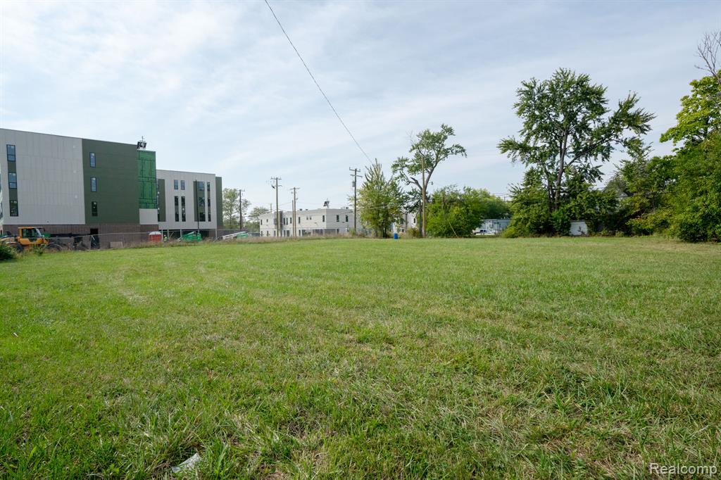 3363 14th Street - Photo 5