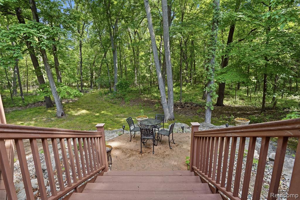 2790 Pine Bluffs Ct., Highland, MI — Photo 10