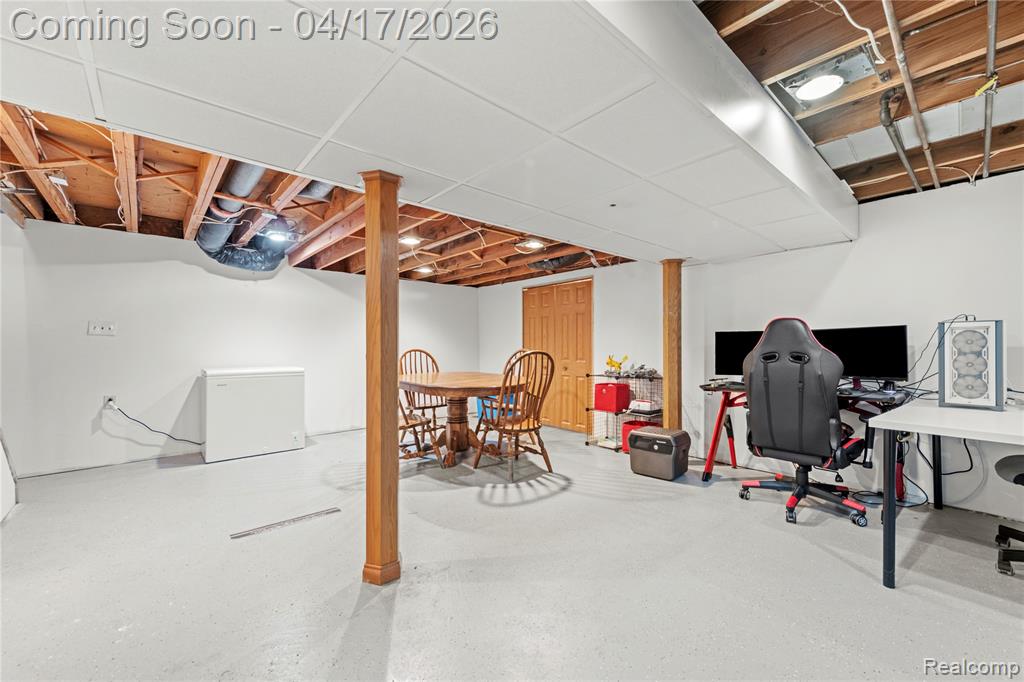 19534 Coachwood Road, Riverview, MI 48193 — Photo 35