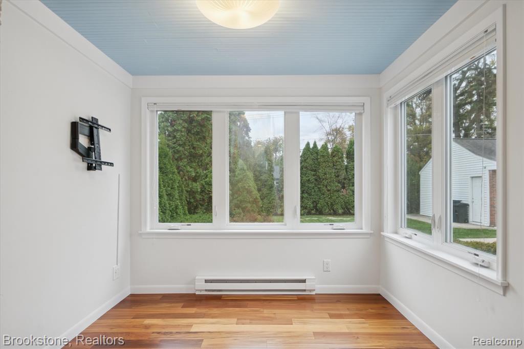 16951 Locherbie Avenue, Beverly Hills, MI 48025 — Photo 19