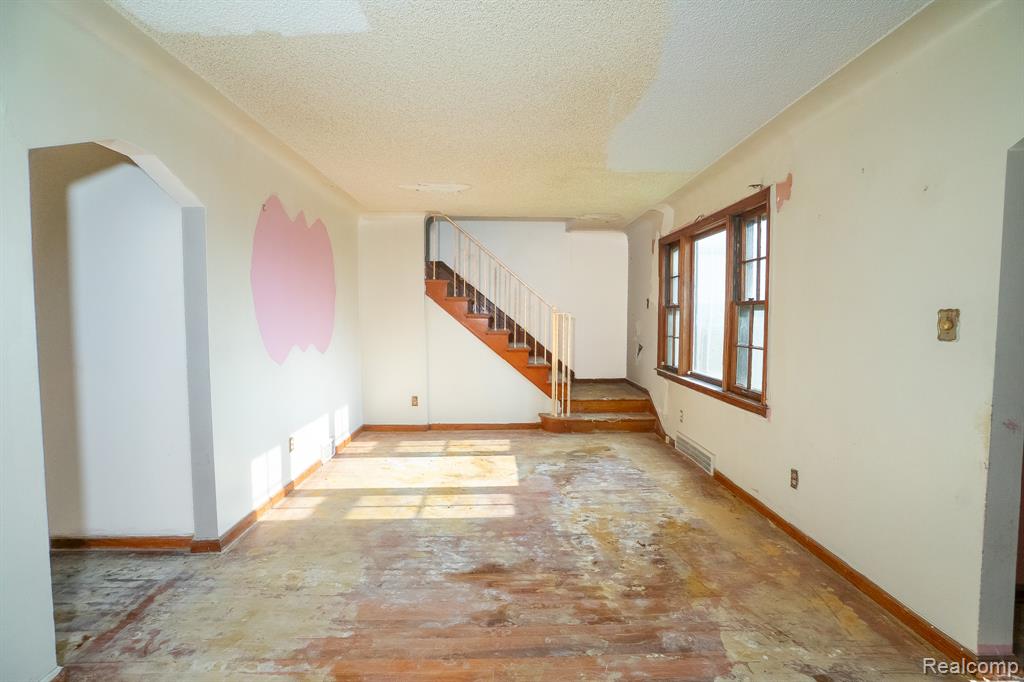 19126 STOTTER Street, Detroit, MI 48234 — Photo 5
