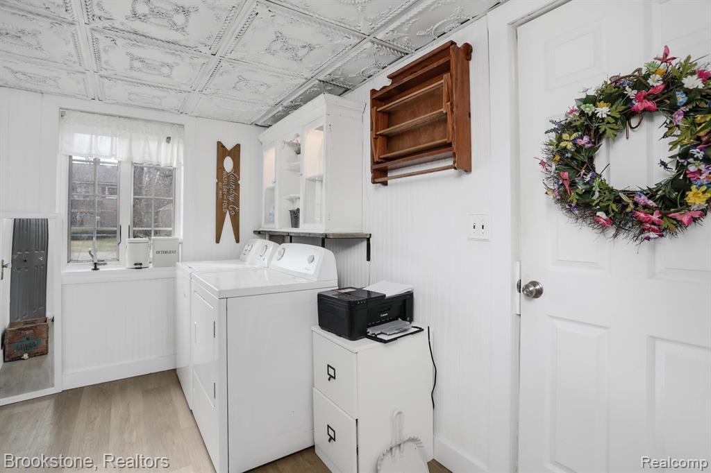 7146 ARROWOOD Drive, West Bloomfield, MI 48324 — Photo 22