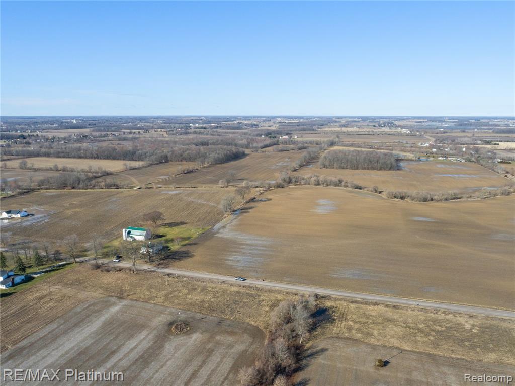 1136 S Nichols Road, Swartz Creek, MI 48473 — Photo 15