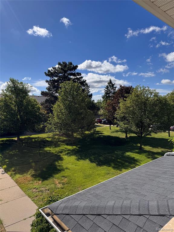 8557 Winchester Drive, Sterling Heights, MI 48313 — Photo 23