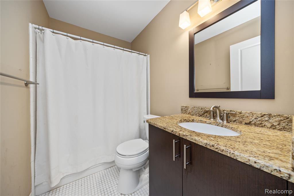 6607 Westbrooke Court, West Bloomfield, MI — Photo 22