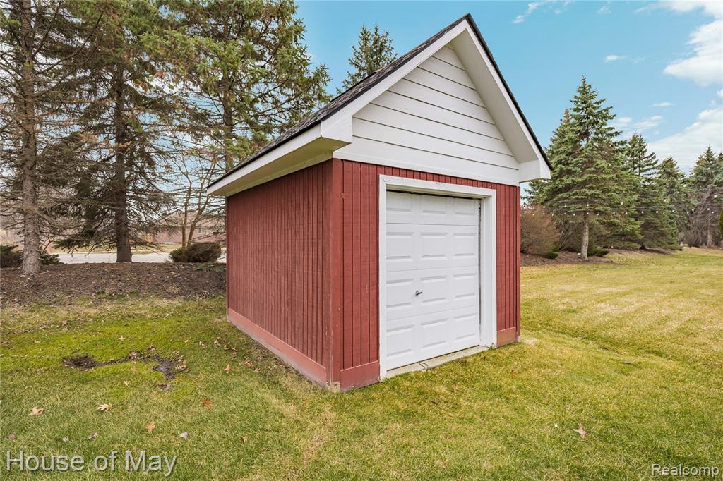 35260 Bradford Drive, New Baltimore, MI 48047 — Photo 35