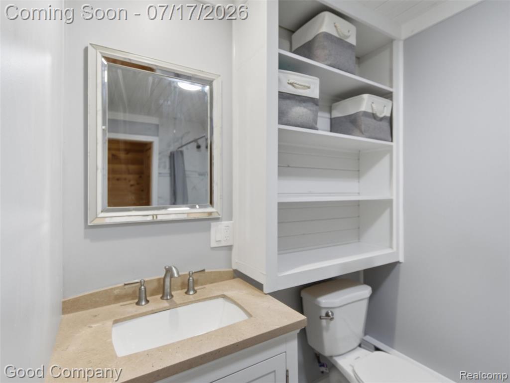 4030 Manitoba Street, Auburn Hills, MI 48326 — Photo 17