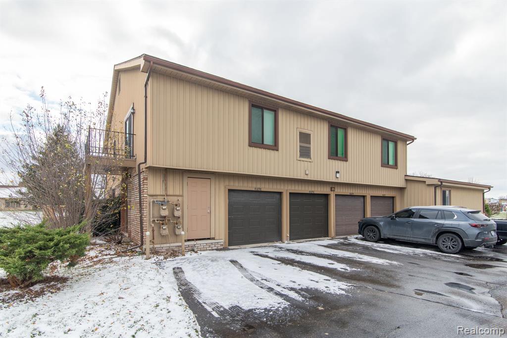 41696 BEDFORD Drive, Canton, MI 48187 — Photo 3